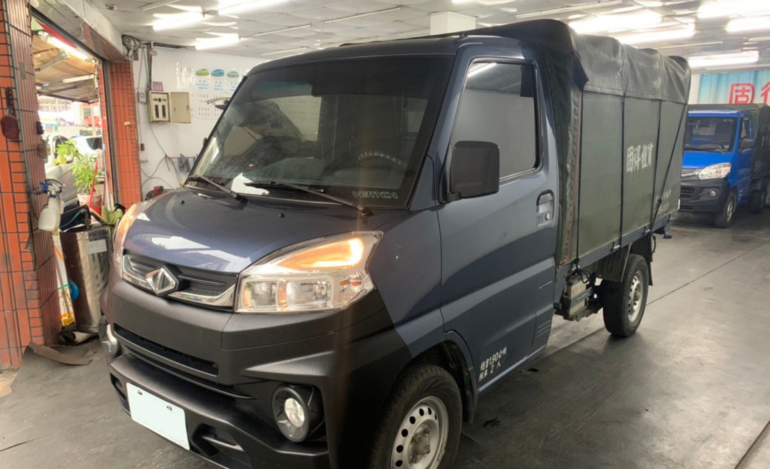 車款介紹-Mitsubishi菱利貨車自排1.5L(含鐵架帆布) 貨車出租/租貨車/搬家