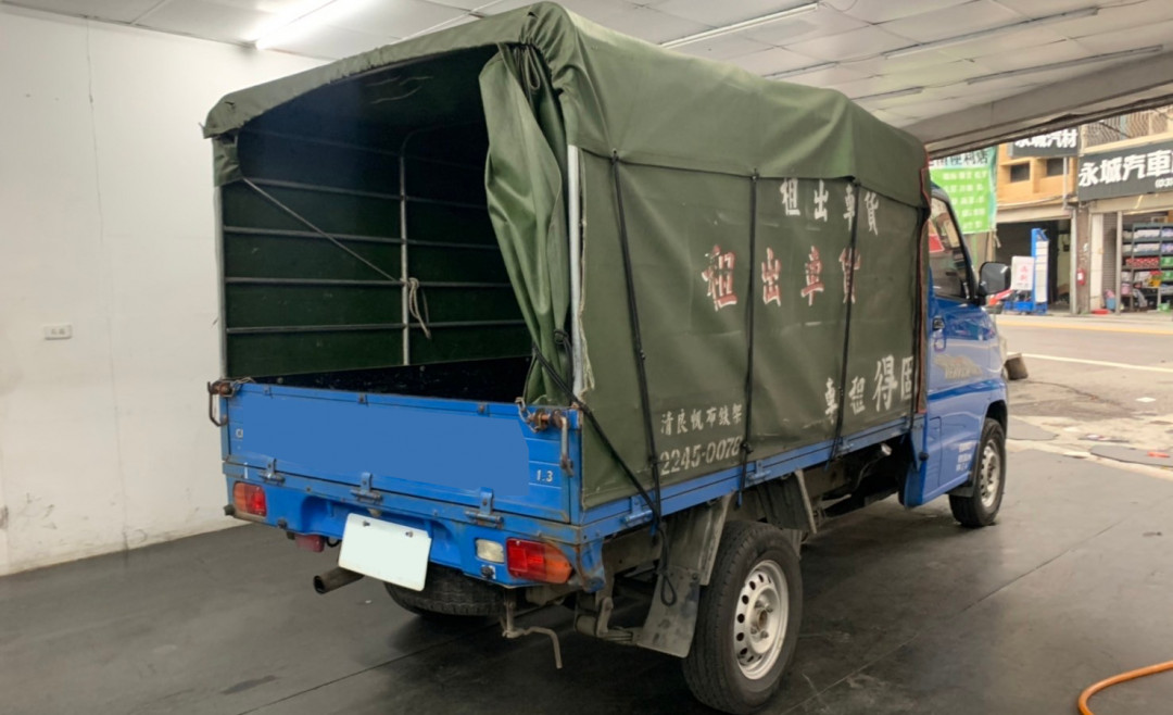 車款介紹-Mitsubishi菱利貨車手排1.3L(含鐵架帆布) 貨車出租/租貨車/搬家